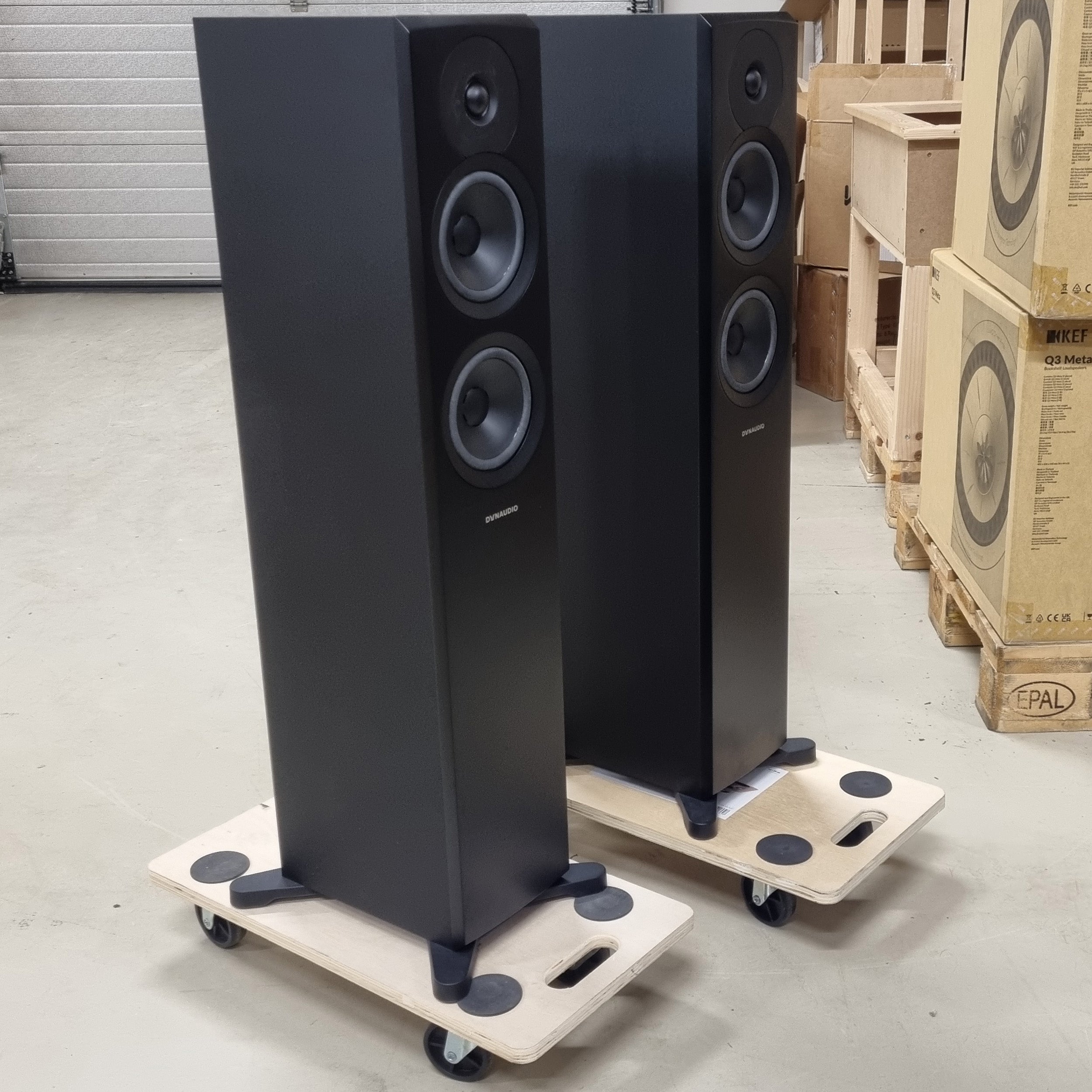 Dynaudio Emit 30 (BRUGT)