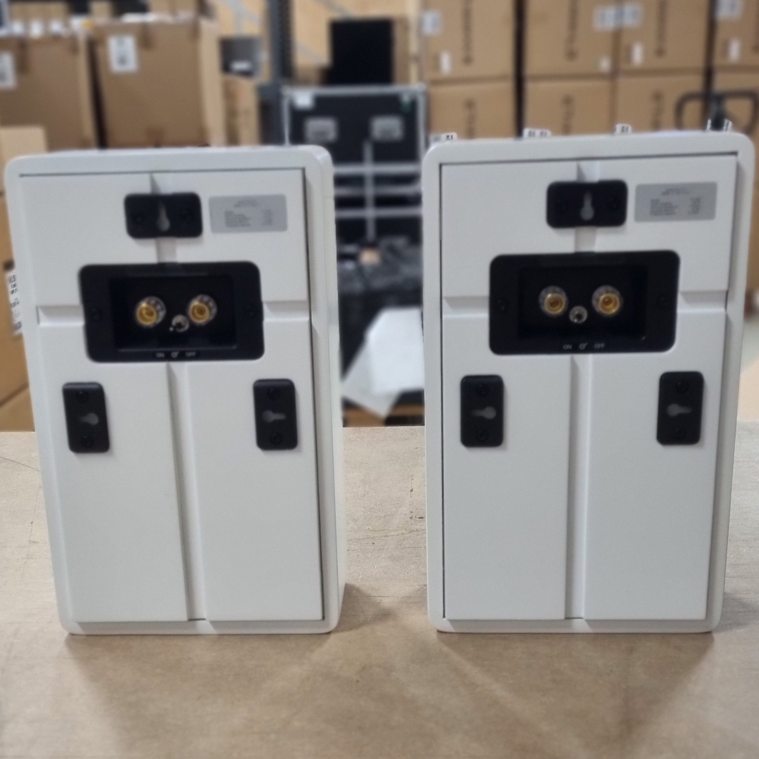 Audiovector QR Wall (BRUGT)