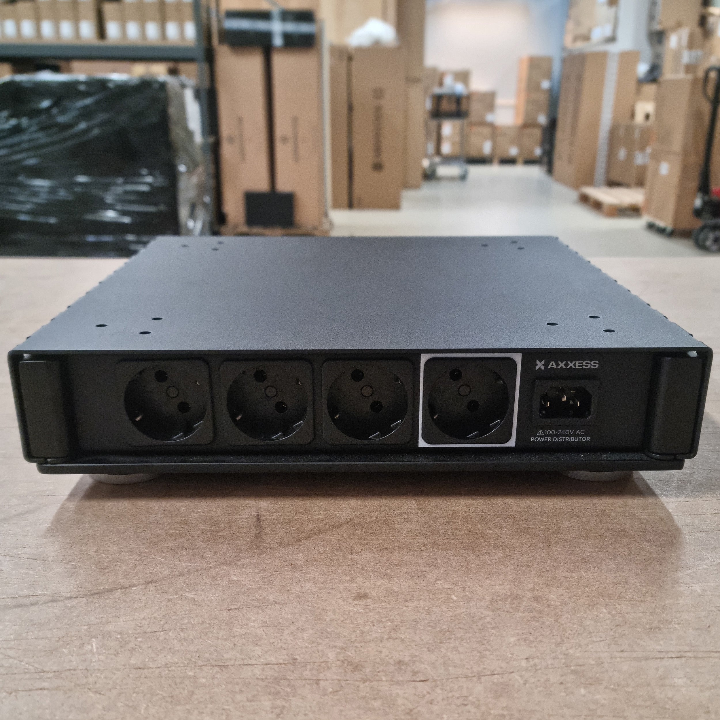 Axxess Power Distributor SE (LYD+)