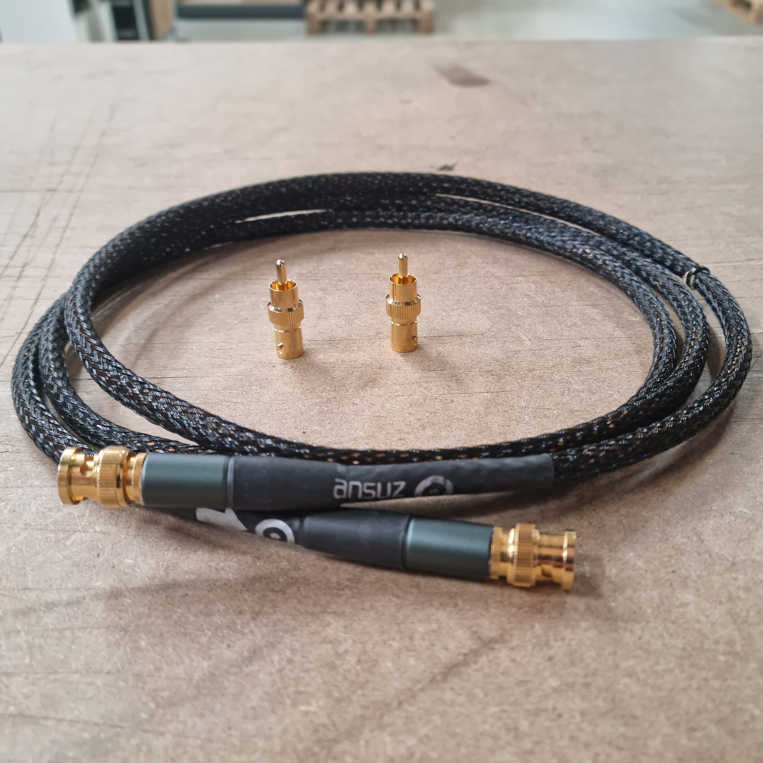 Ansuz Digitalz Aluminium BNC m RCA adapter (LYD+)