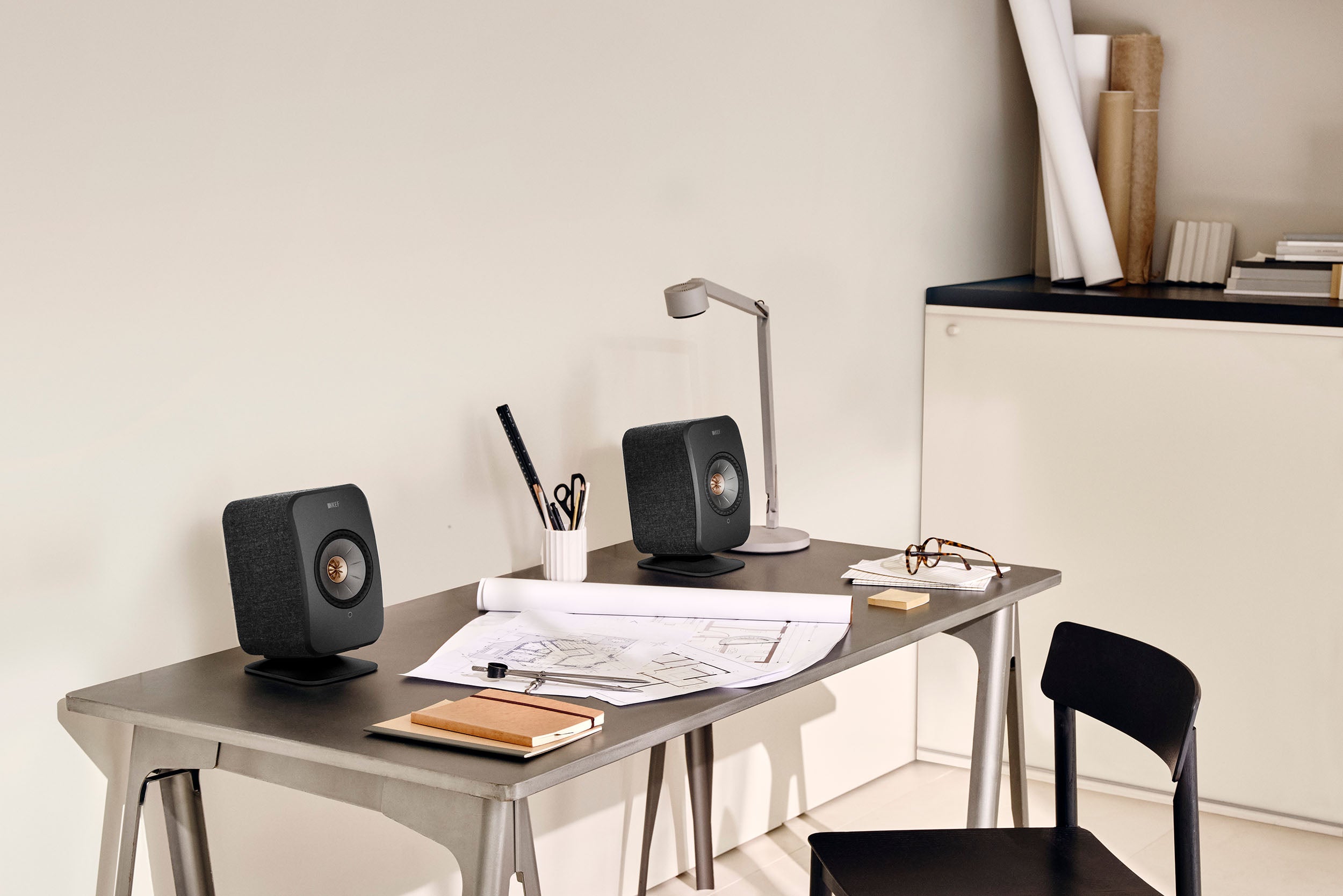 KEF-P1-Desk-Pad-lifestyle-3.