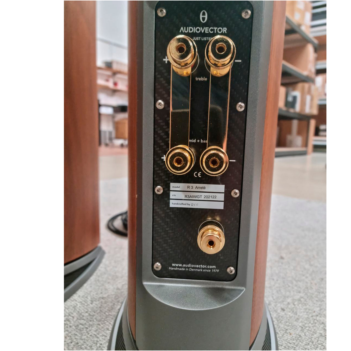 Audiovector R3 Arreté Italian Walnut (BRUGT)